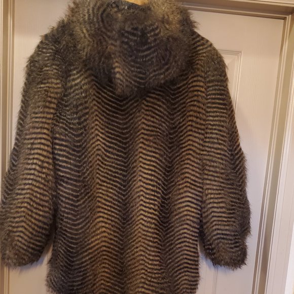 Vintage faux fur reversible parka/jacket - Picture 4 of 5